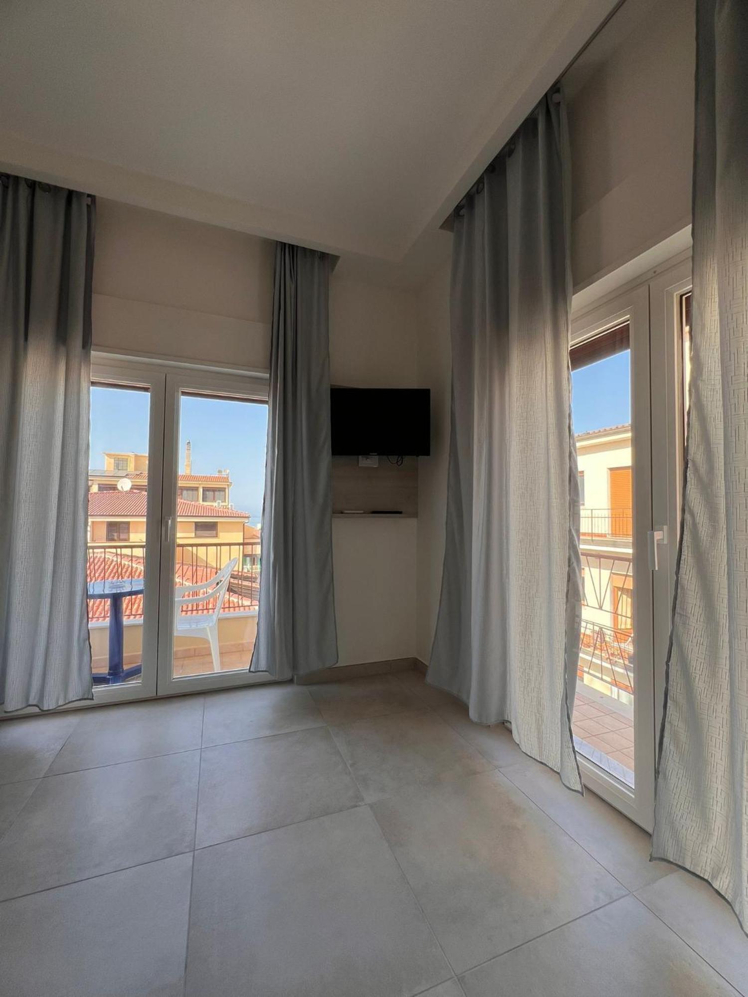 Porta Sul Mare Hotell Tropea Exteriör bild