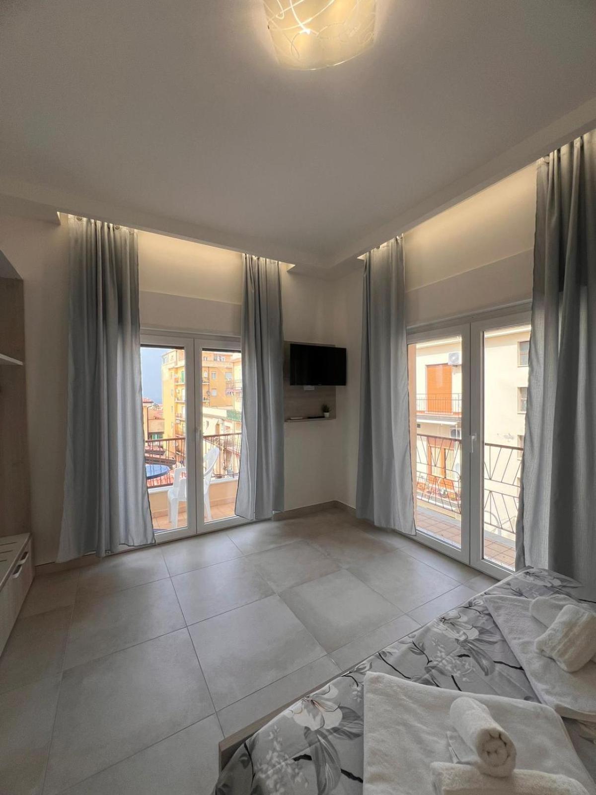 Porta Sul Mare Hotell Tropea Exteriör bild